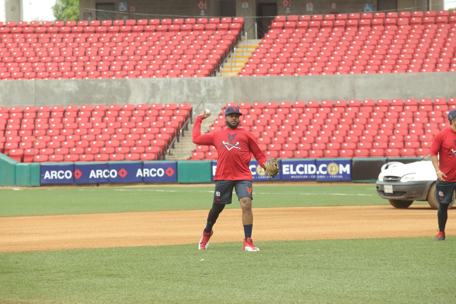 $!Arriban refuerzos extranjeros a la pretemporada de Venados de Mazatlán