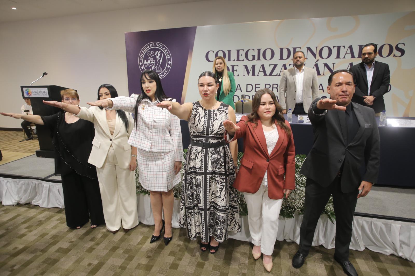 $!La nueva mesa directiva rindió protesta ante autoridades e invitados.