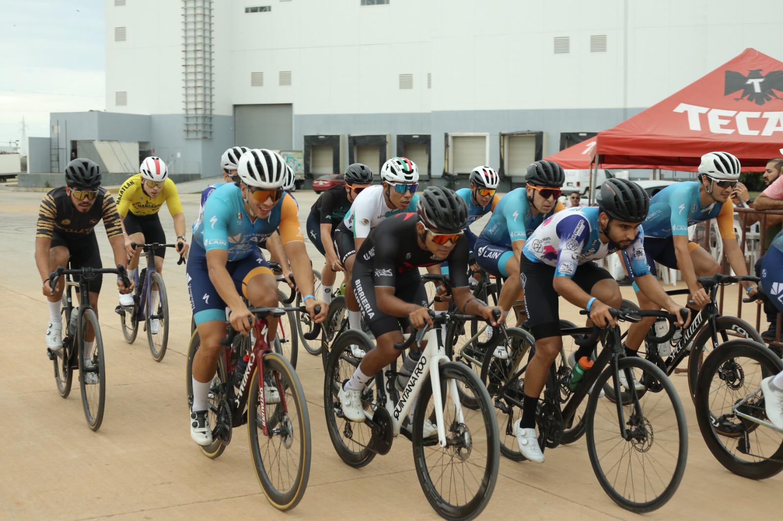 $!Pablo Alarcón y Hanna Enciso conquistan el Circuito Australiano en Mazatlán