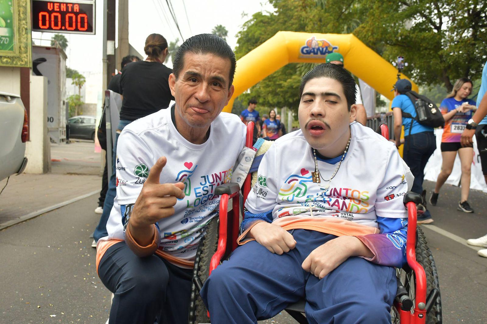 $!Los Alonsos participan por lo menos en una carrera por mes y hacen de 15 a 20 por año.