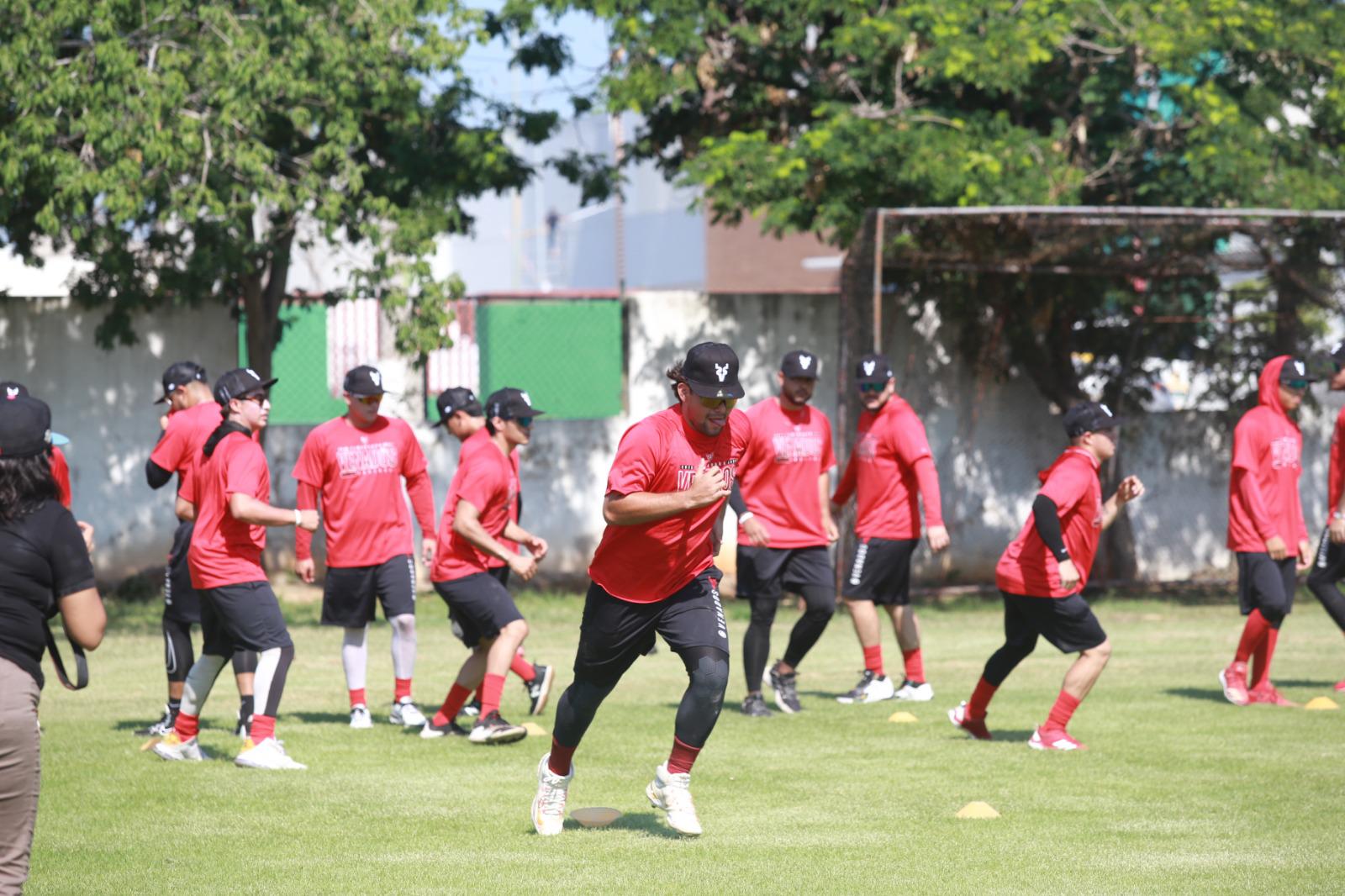 $!Cumplen Venados segundo día de trabajos en Club Muralla