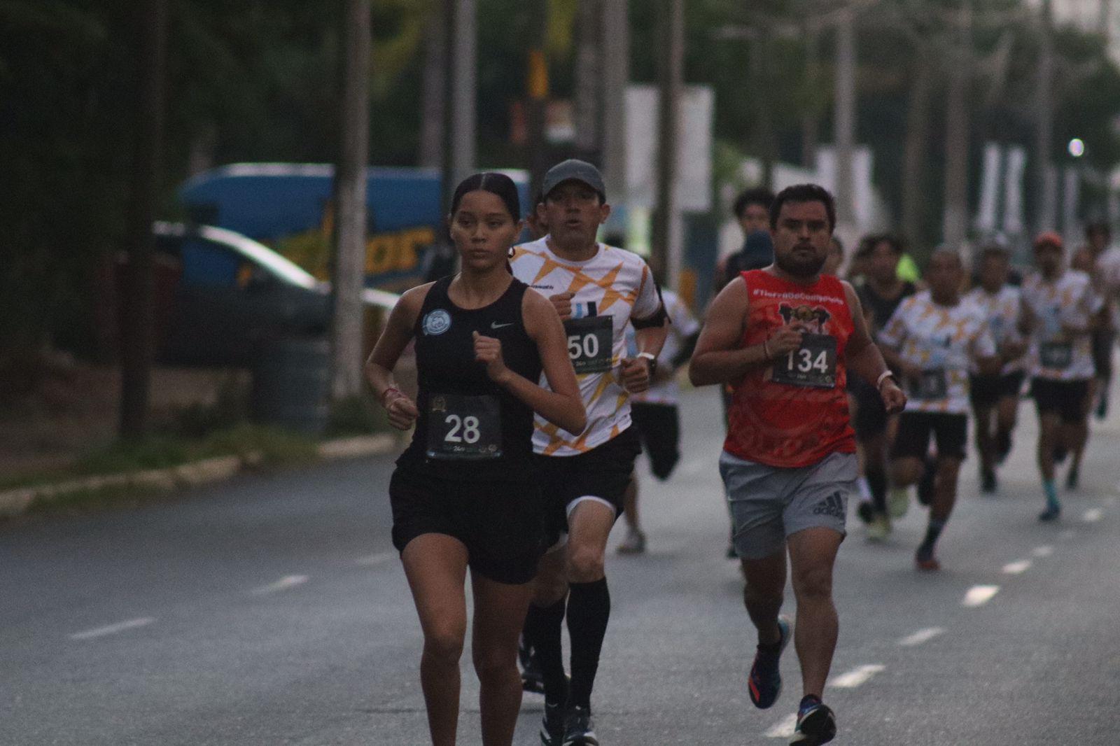 $!Daniela García y Fernando Martínez ganan la Elite de la Urbanianos Premiere 5K