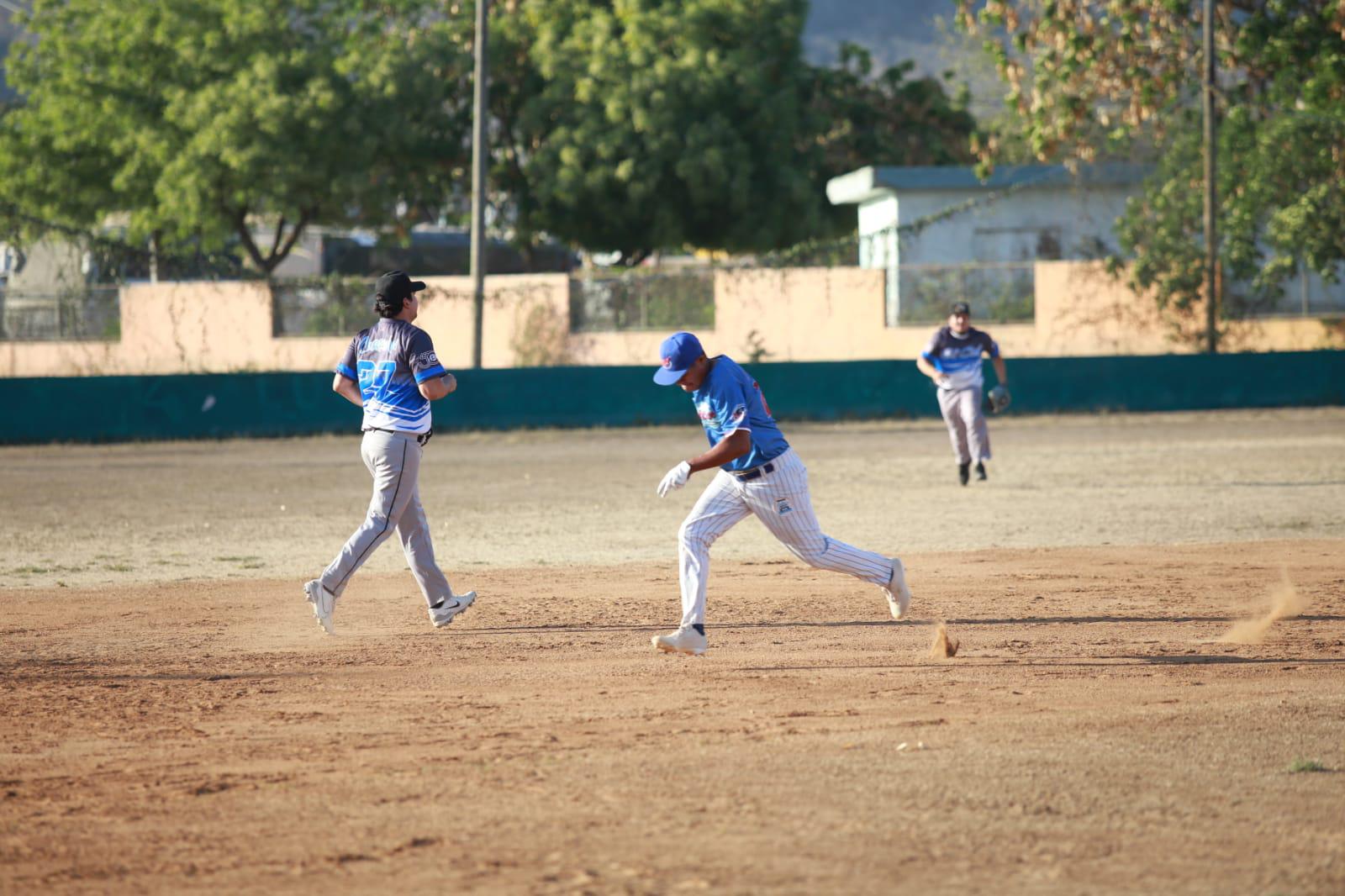 $!Hotel El Cid cobra revancha en Liga de Beisbol Meseros al Bat