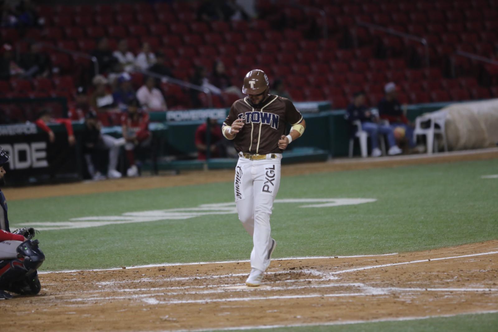 $!Venados de Mazatlán inicia serie clave con una derrota ante Tucson Baseball Team