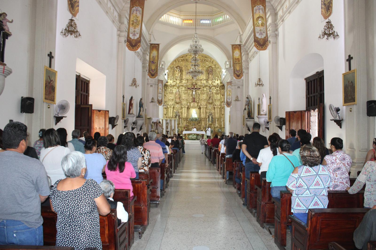 $!Ofrecen misa por el regreso de jóvenes desaparecidos, en Rosario