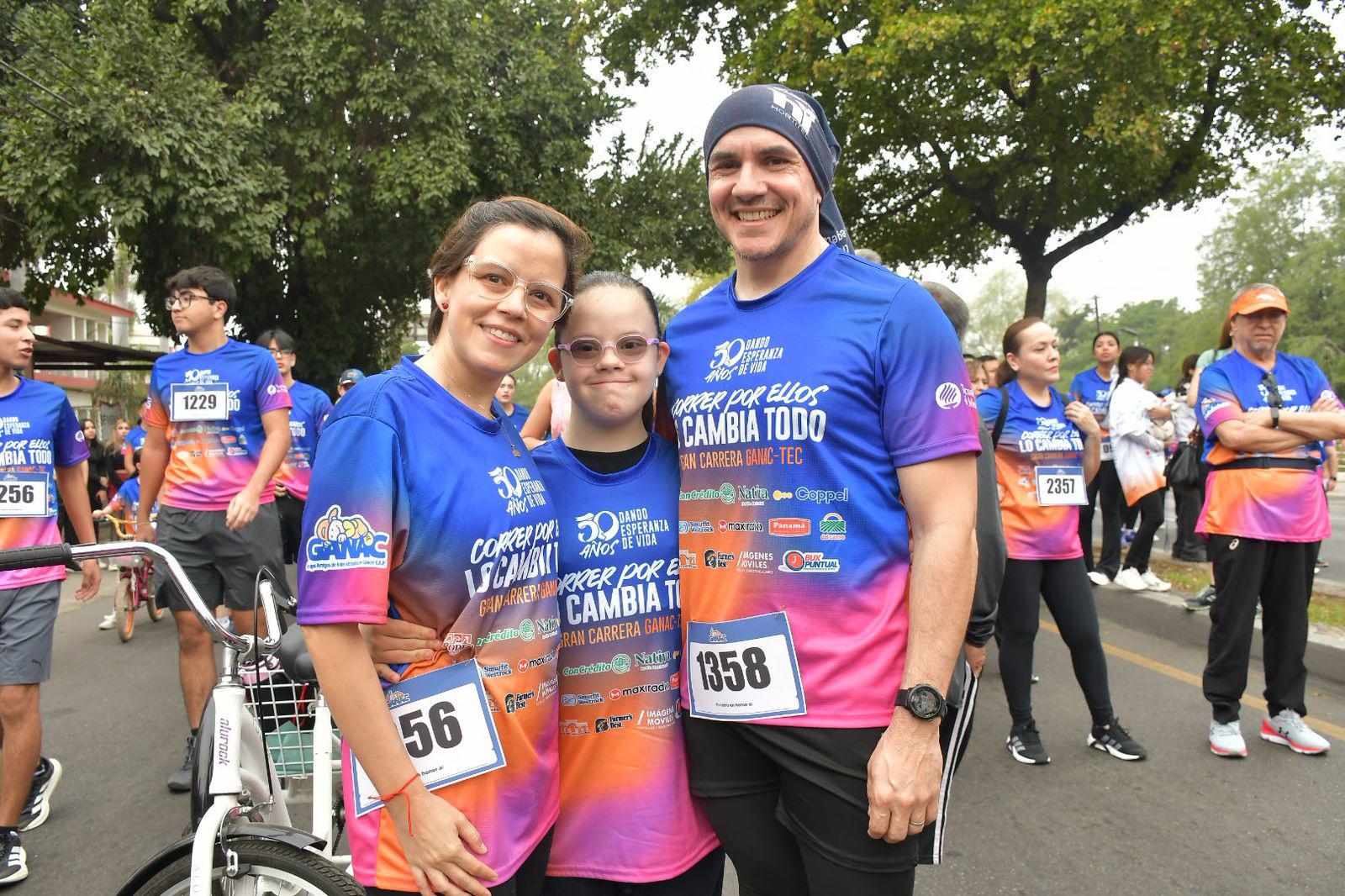 $!Nora Cañedo, Nora María Santos y Marcos Santos.