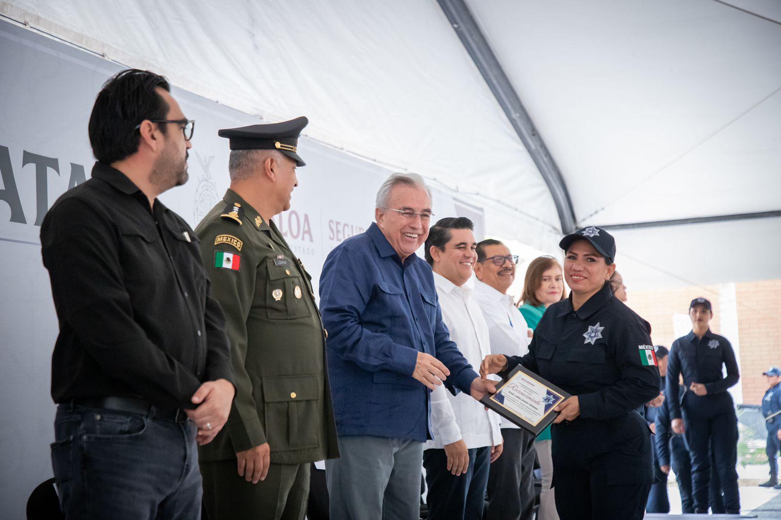 $!Entrega Rocha Moya 7 patrullas para el municipio de Culiacán