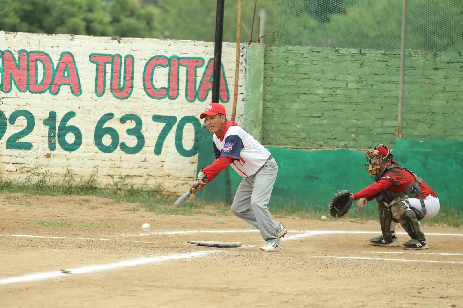 $!Maret-AsRuiz avanza en playoffs de la Liga de Beisbol Dominical del Polluelos