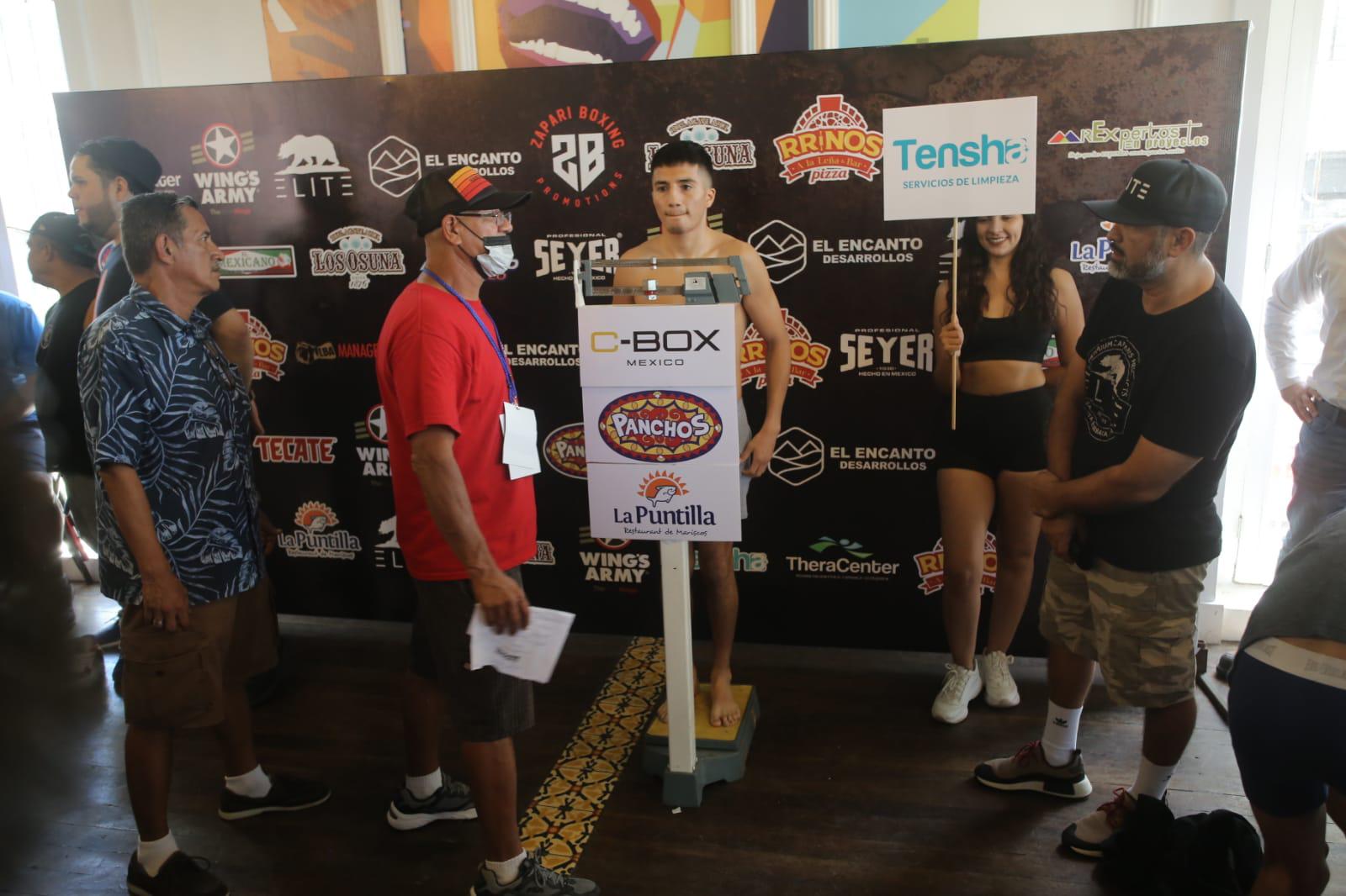 $!Libran satisfactoriamente la báscula pugilistas de la velada en Germán Evers