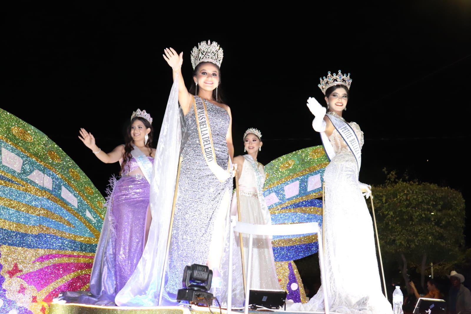 $!Con desfile de carros alegóricos cierra el Carnaval Elota