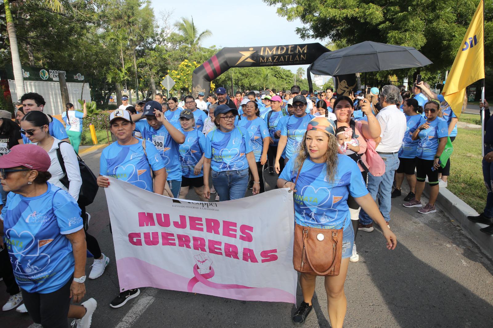 $!Celebran colorida Caminata por el Día Internacional de la Parálisis Cerebral en Mazatlán