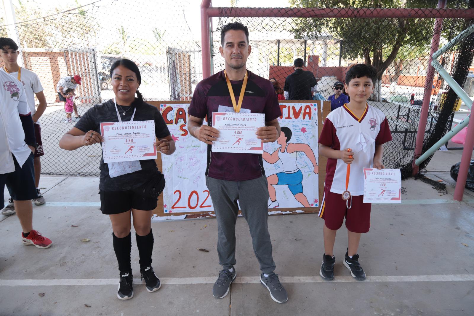 $!Celebran Primera Carrera Deportiva en la ETI 88 de la Isla de la Piedra