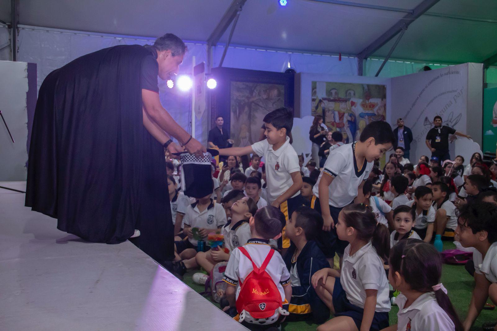 $!Magia, cuentos y manualidades encantan infancias en el segundo día del foro infantil