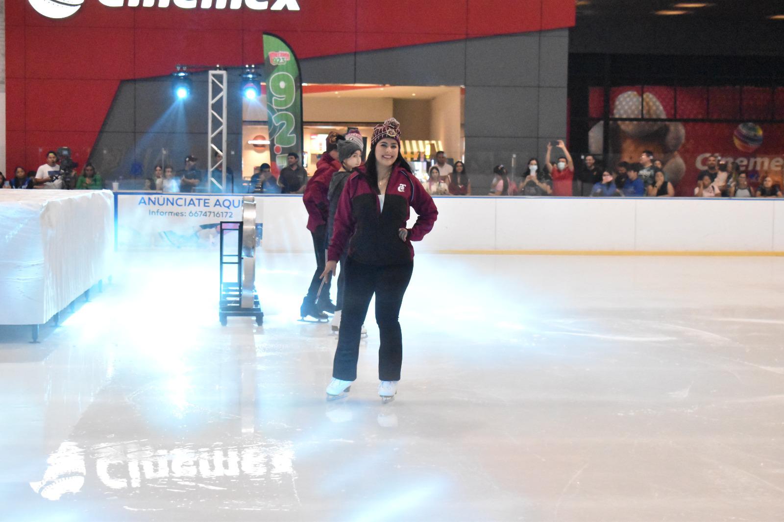 $!Tomateros de Culiacán presenta sus uniformes con espectáculo sobre hielo