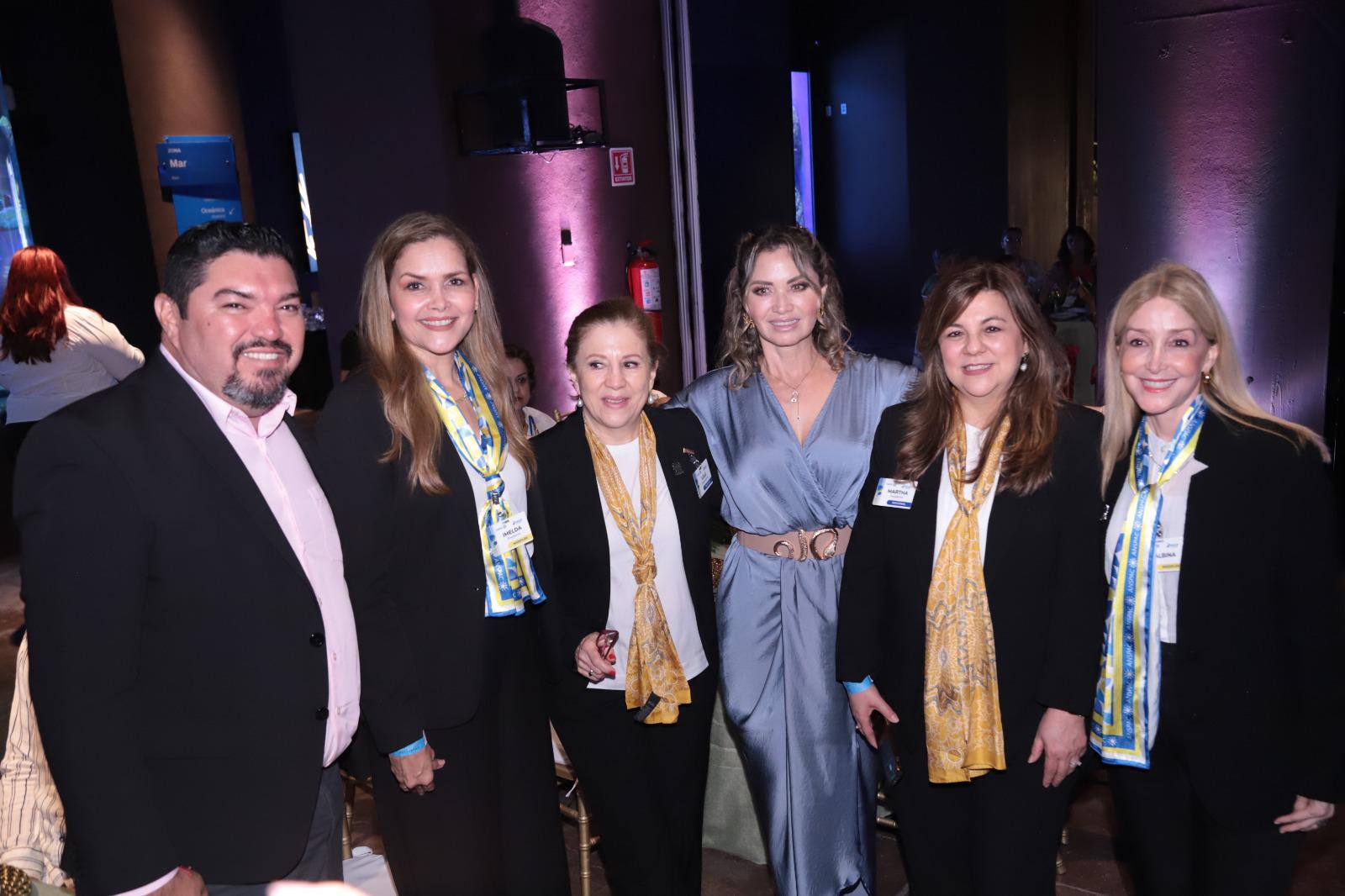 $!Alí Zamudio, Imelda Morales de Chicuate, Lourdes Cervantes de Barradas, Celia Jáuregui, Martha González de Manríquez y Balbina Herrera de Medrano.