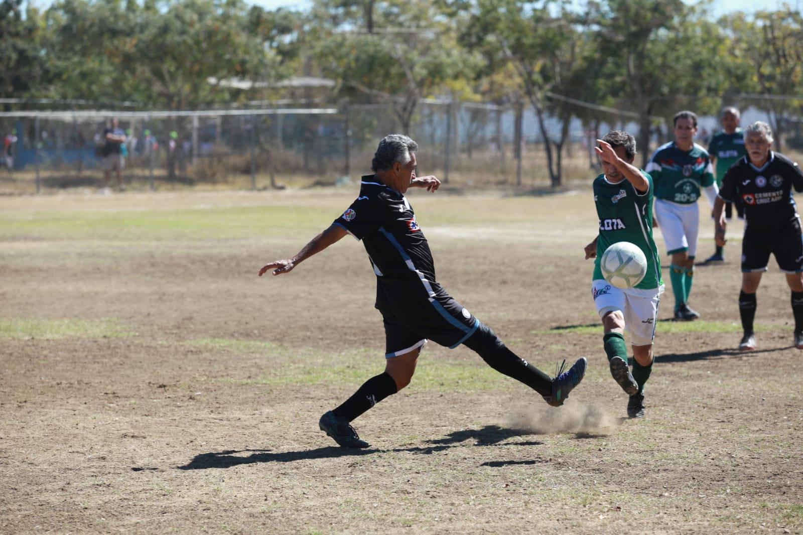 $!La Cruz de Elota y Mazatlán se coronan en Torneo Regional Centenario