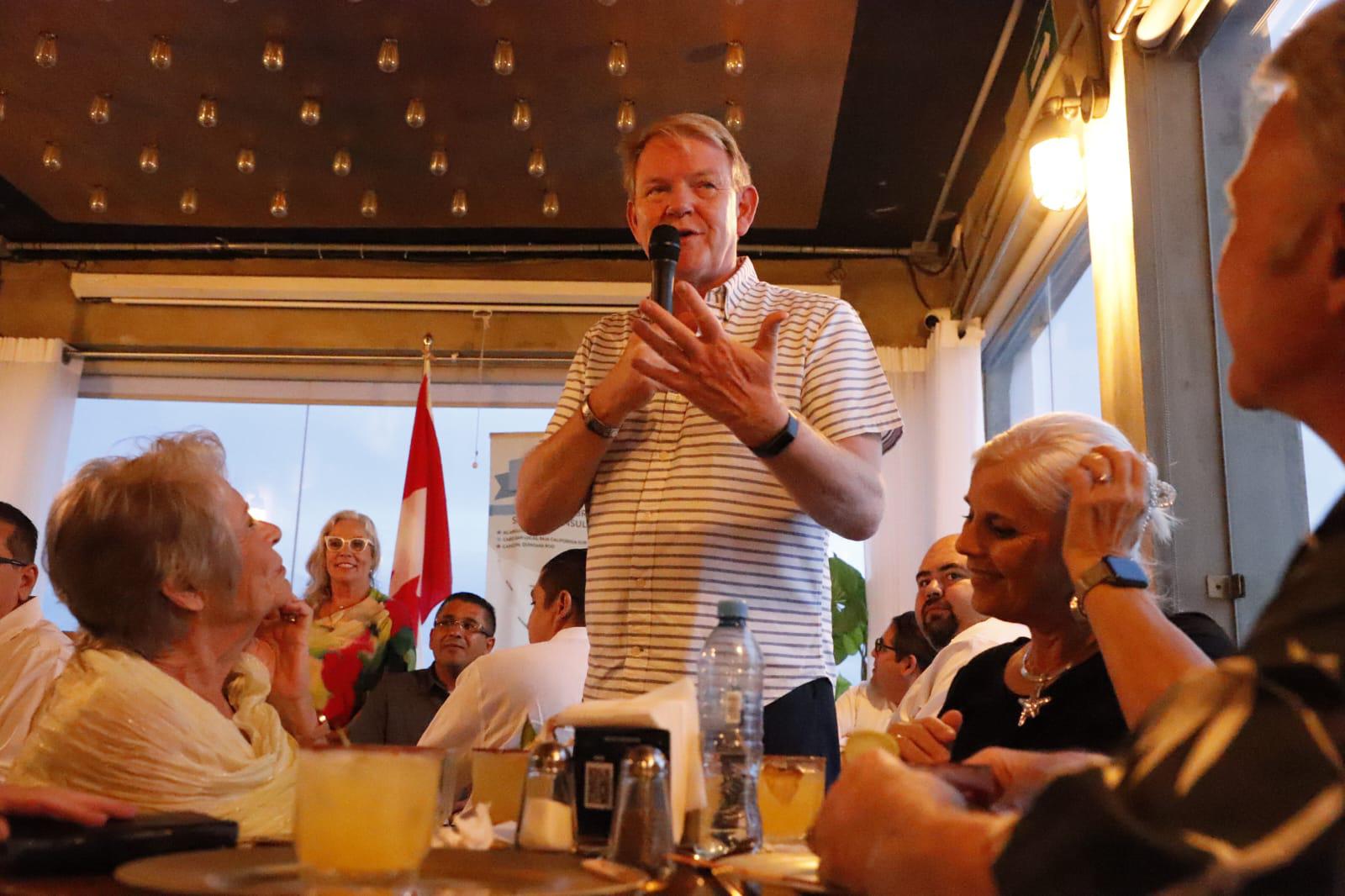 $!Se reúne Embajador de Canadá en México con canadienses, la titular de Sectur y el Alcalde de Mazatlán