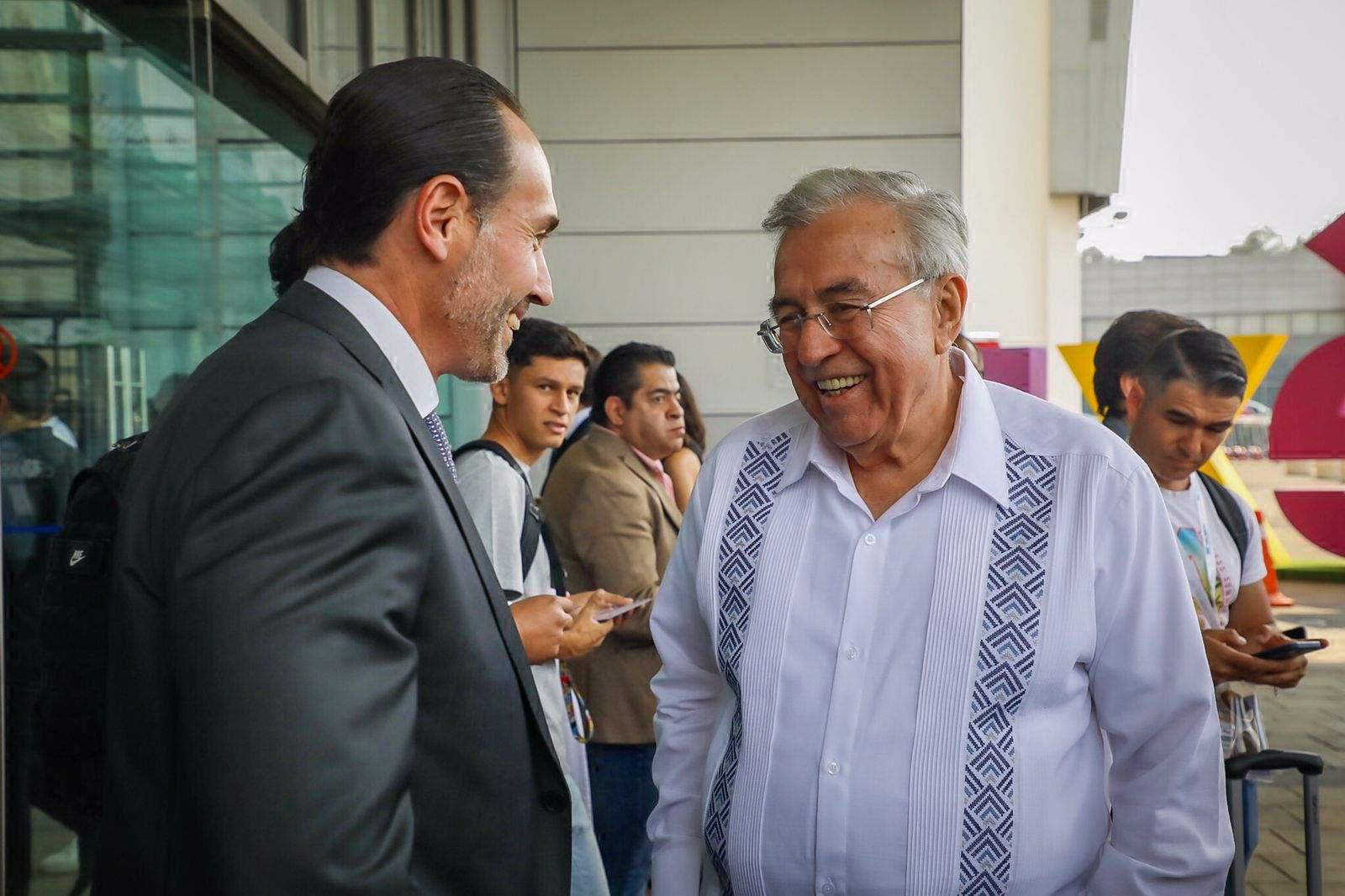 $!Anuncia Rocha Moya proyecto de tren para Sinaloa en Tianguis Turístico