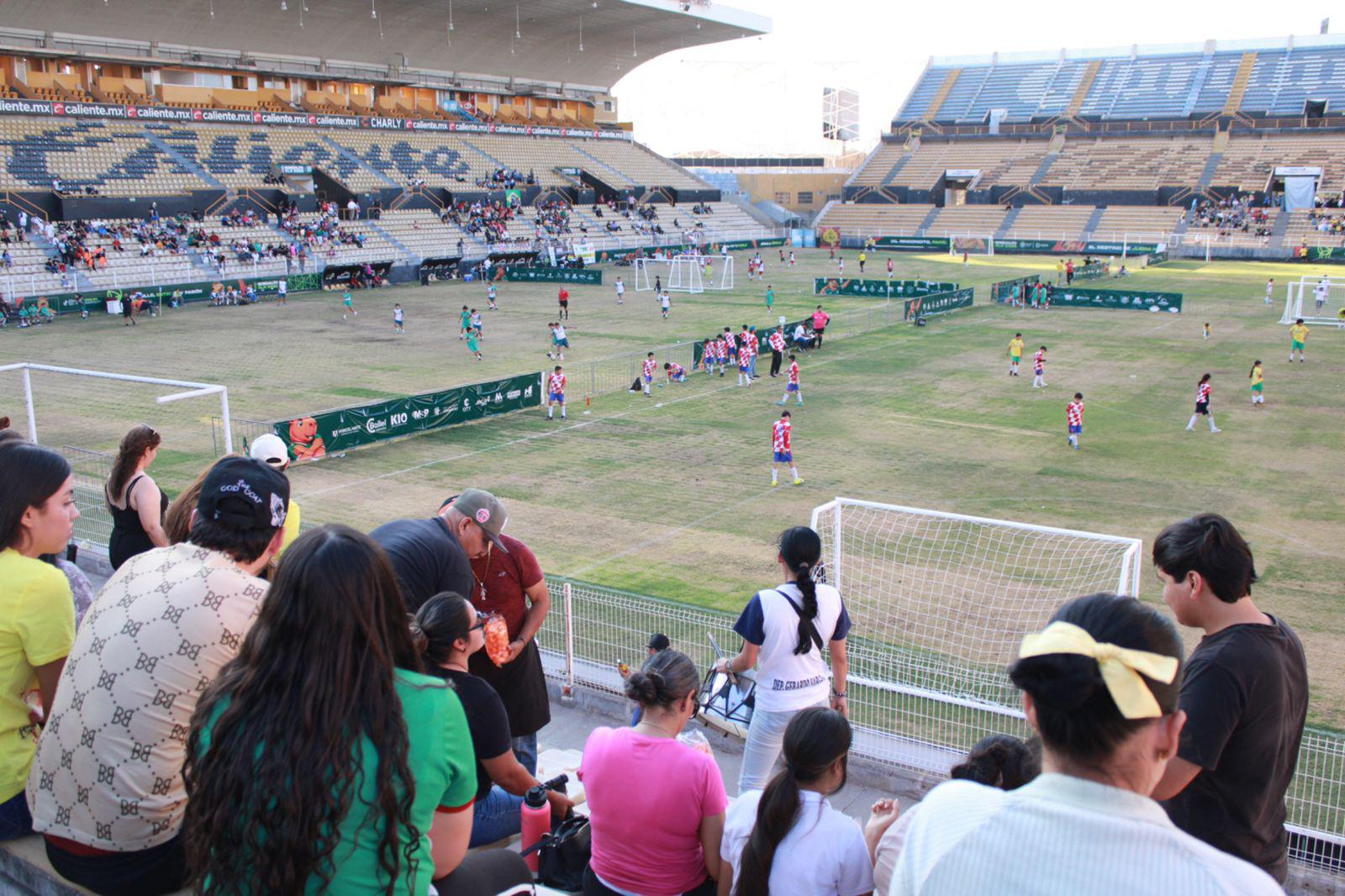 $!Se vive con intensidad el Mundialito Culiacán 2026