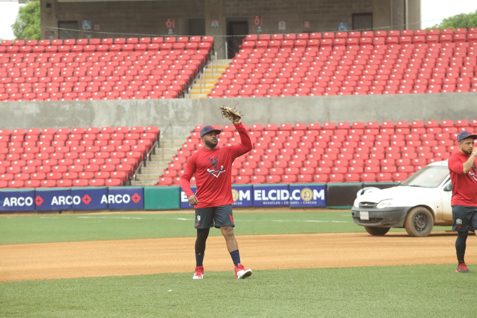 $!Arriban refuerzos extranjeros a la pretemporada de Venados de Mazatlán