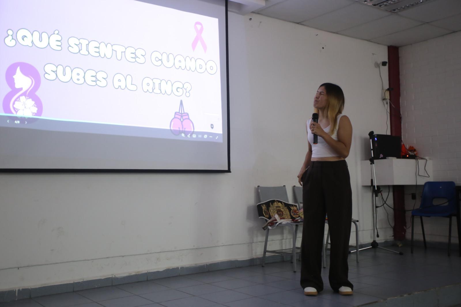 $!Esmeralda Patiño inspira a jóvenes y promueve el empoderamiento femenino desde el boxeo