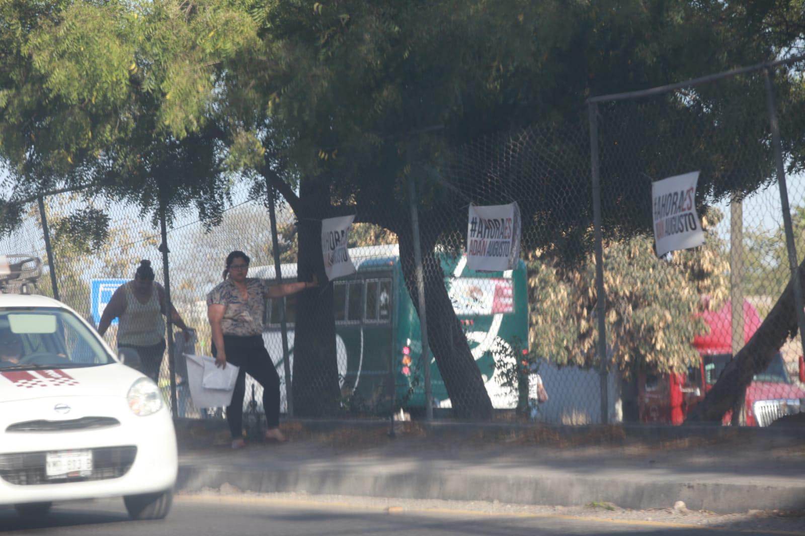 $!Colocan lonas en apoyo a Sheinbaum a pocas horas de su visita a Mazatlán