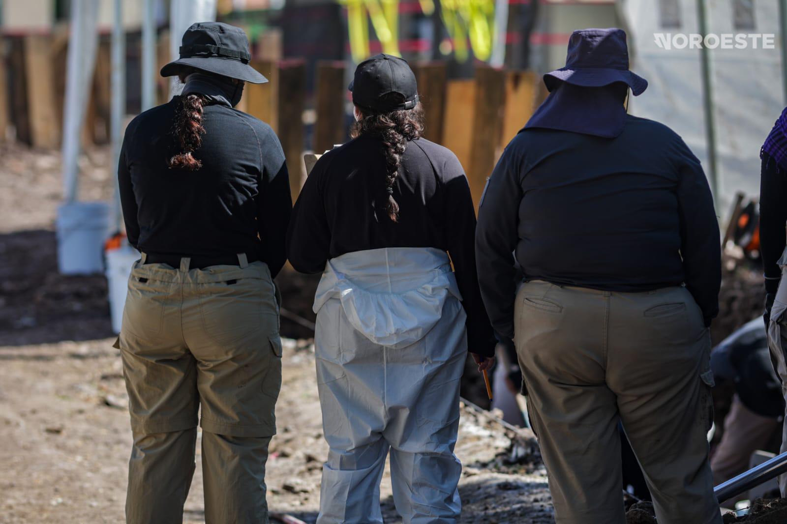 $!Reanuda Gobierno de Sinaloa exhumación de cadáveres en la fosa común del Panteón 21 de Marzo