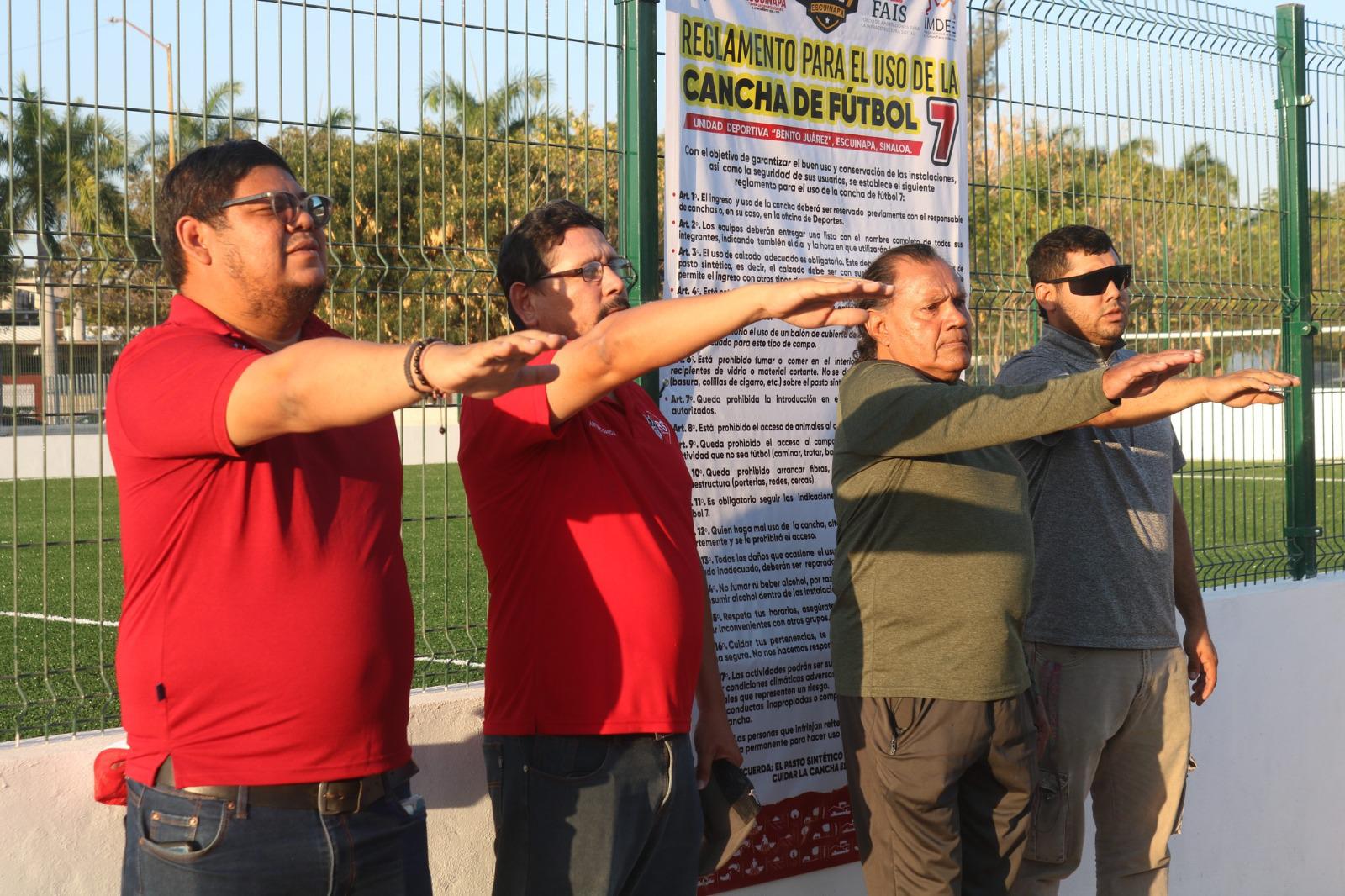 $!Escuinapa inaugura nueva cancha de futbol 7 para la juventud