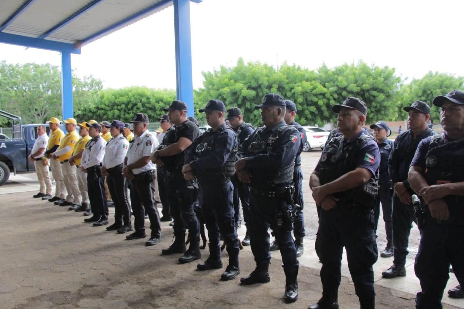 $!Autoridades entregan de uniformes a elementos de Seguridad Pública Rosario