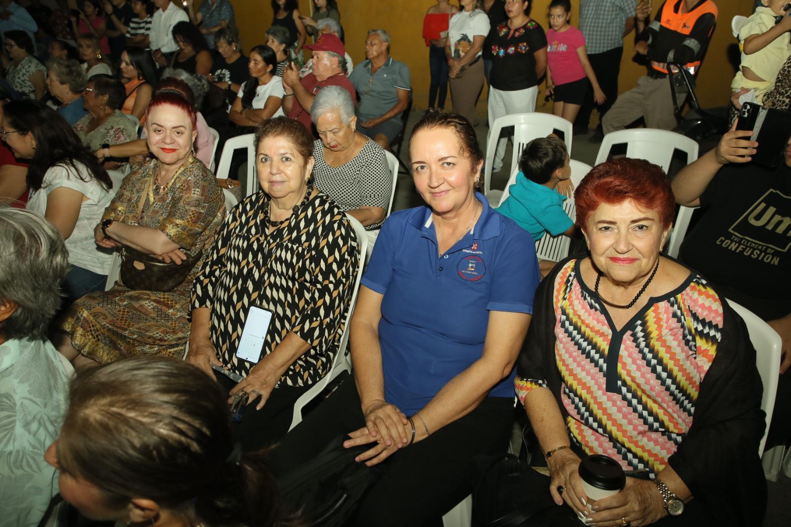 $!María Eugenia Hernández, Beatriz Zúñiga, Yolanda Echeagaray y Martha Velarde.