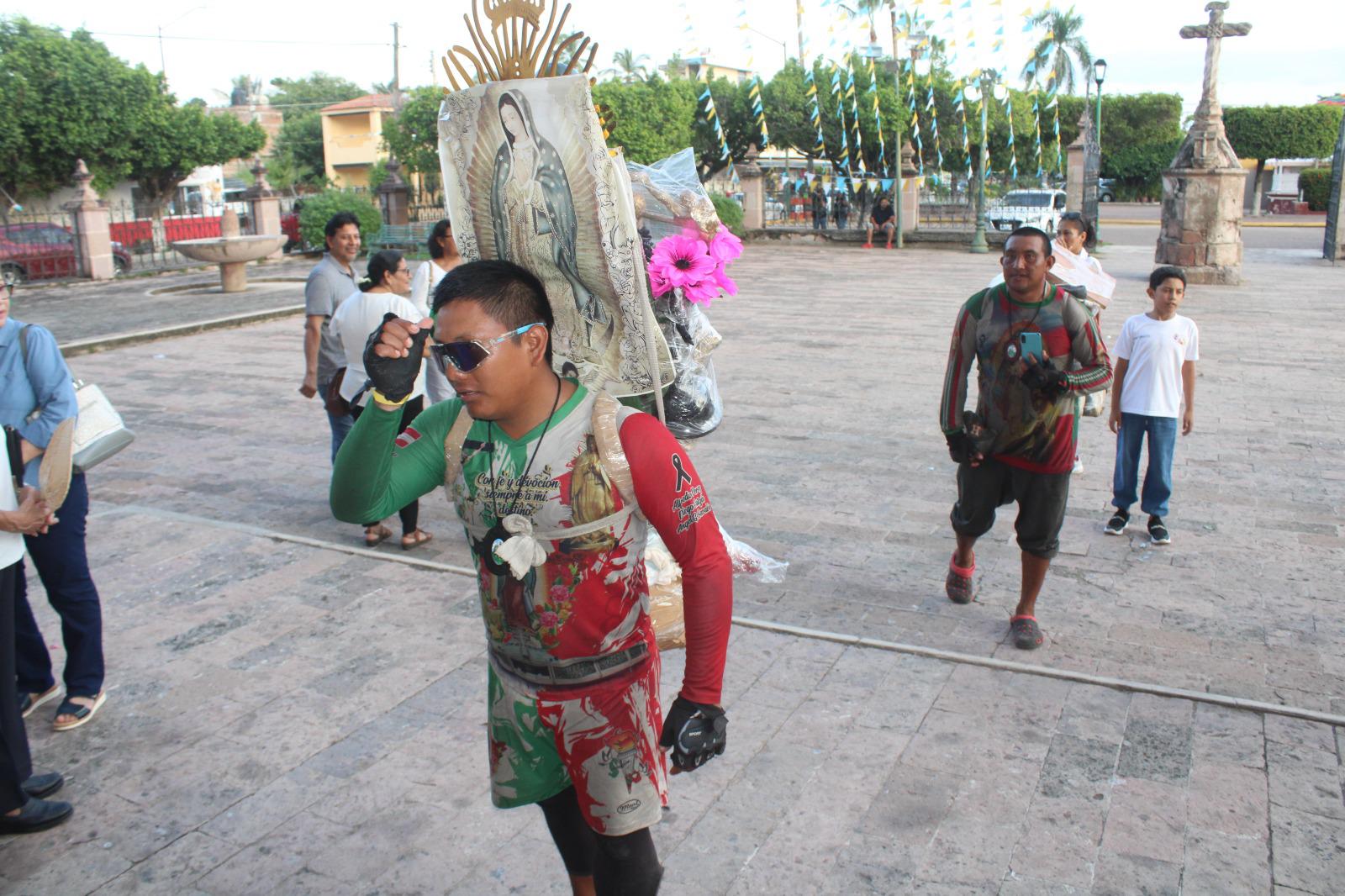 $!Peregrinan en bicicleta desde Yucatán para visitar a la Virgen del Rosario y otros santuarios de México