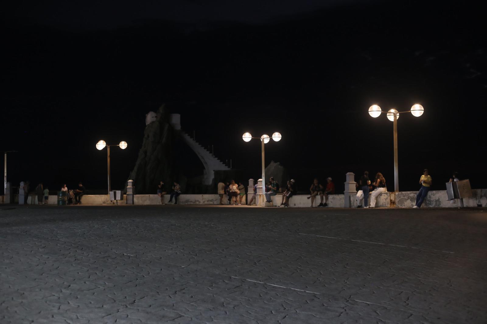 $!Pese a campañas negativas, locales y turistas disfrutan de la Glorieta Sánchez Taboada en Mazatlán