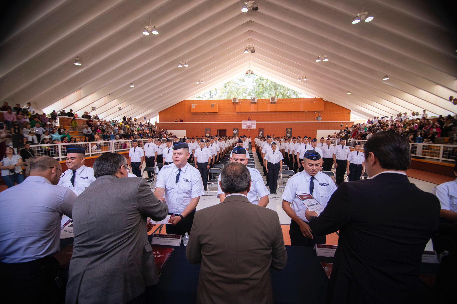 $!Se gradúan de la Unipol 139 cadetes que se integrarán a los diferentes cuerpos policiales de Sinaloa