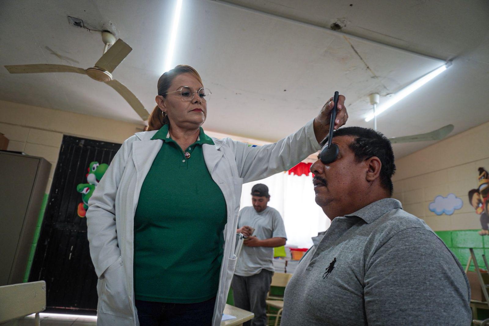 $!Lleva DIF Culiacán jornada de servicios a la colonia Campesina El Barrio