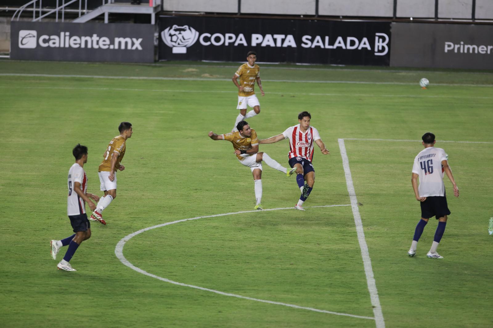 $!Dorados sufre, pero remonta para sacar primer triunfo en casa