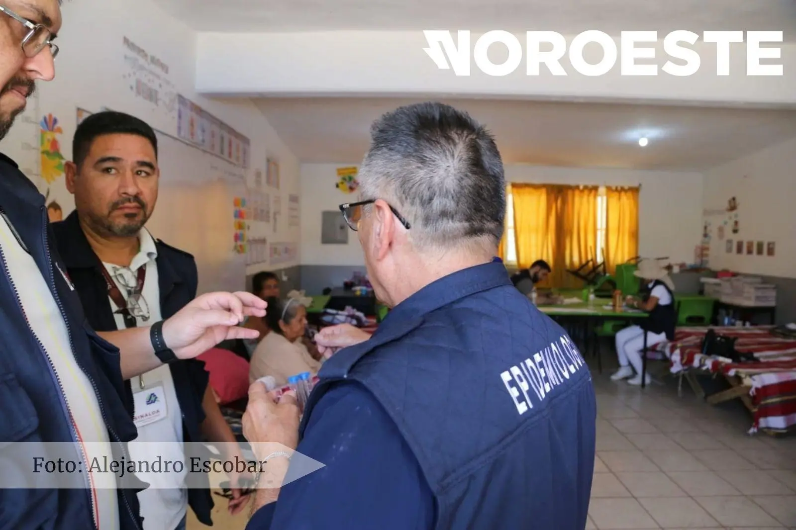$!Fueron 23 personas en Las Aguamitas que tuvieron que pasar la noche en un albergue por inundaciones