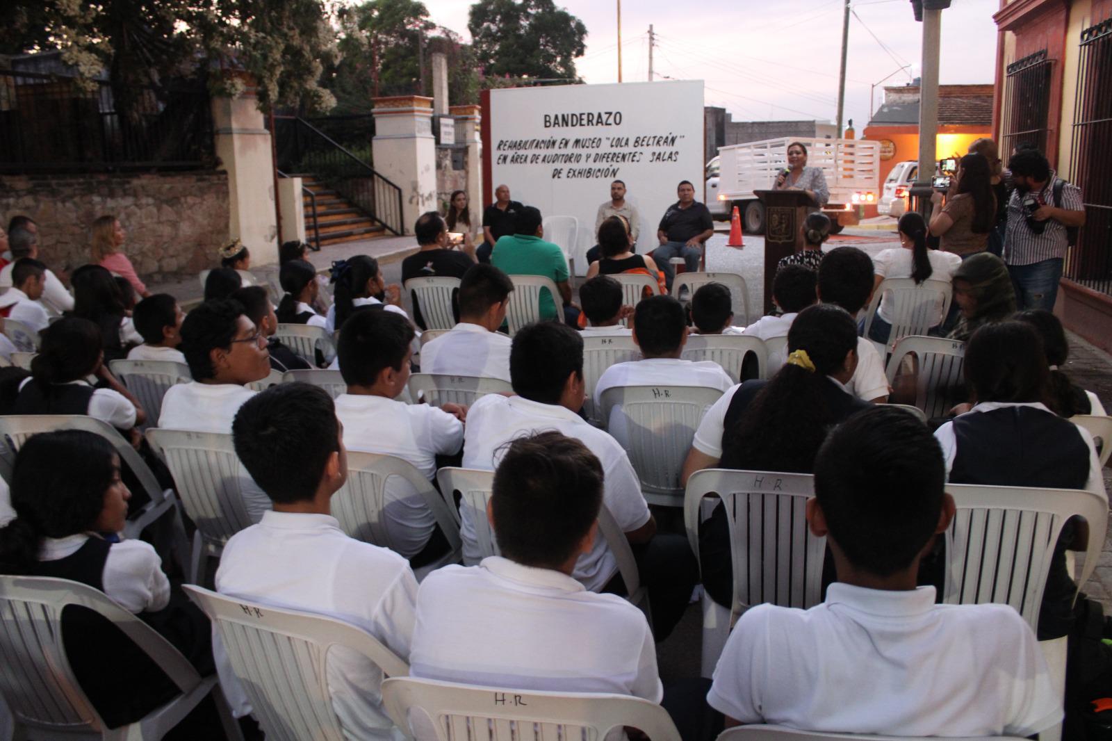$!Abanderan el inicio de la rehabilitación del museo Lola Beltrán, en Rosario