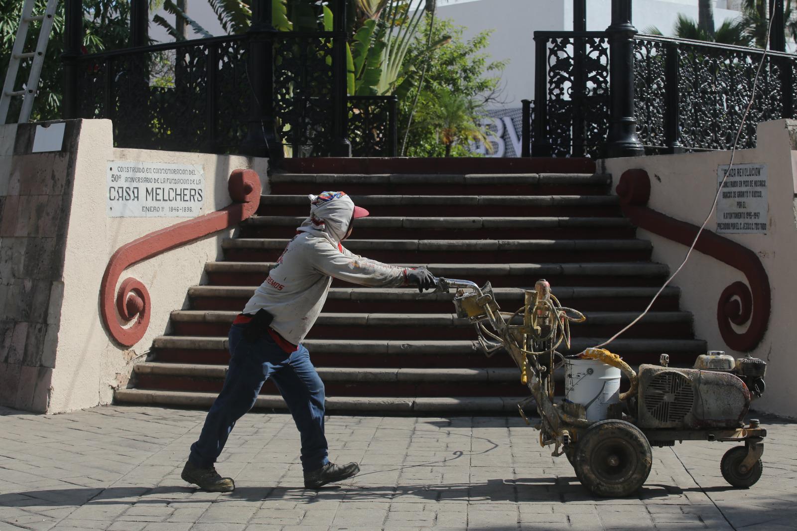 $!Alistan el Palacio Municipal de Mazatlán para celebrar el Grito de Independencia