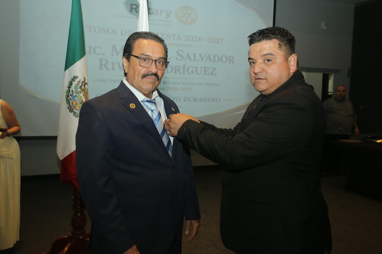 $!Manuel Salvador Rivas asume la presidencia del Club Rotario Mazatlán Marina para el periodo 2026-2027