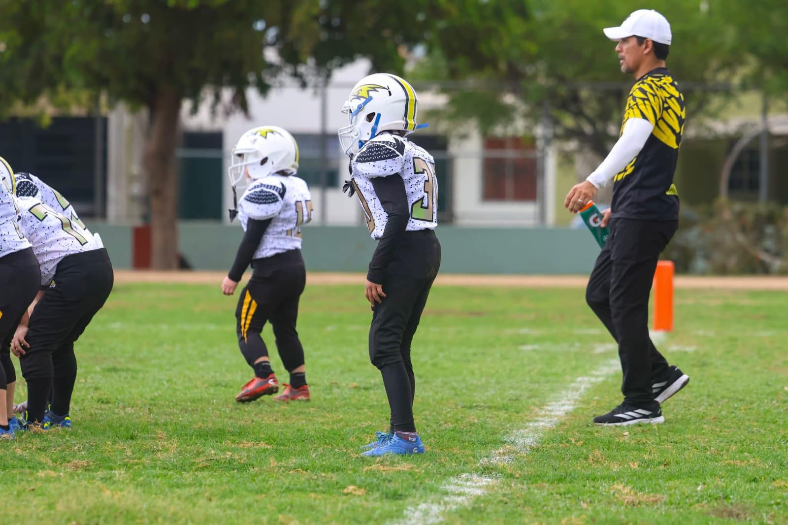 $!Halcones Mazatlán hace valer la casa en Futbol Americano Centro Occidente Bajío