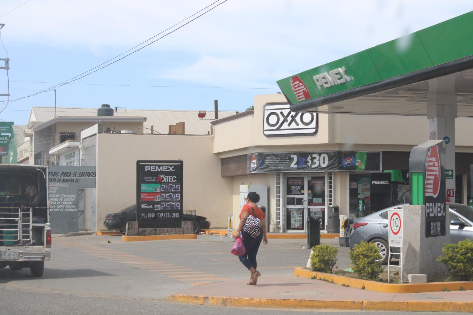 $!Gasolina sufre nuevo incremento y supera los $24 pesos en menos de un mes en Rosario