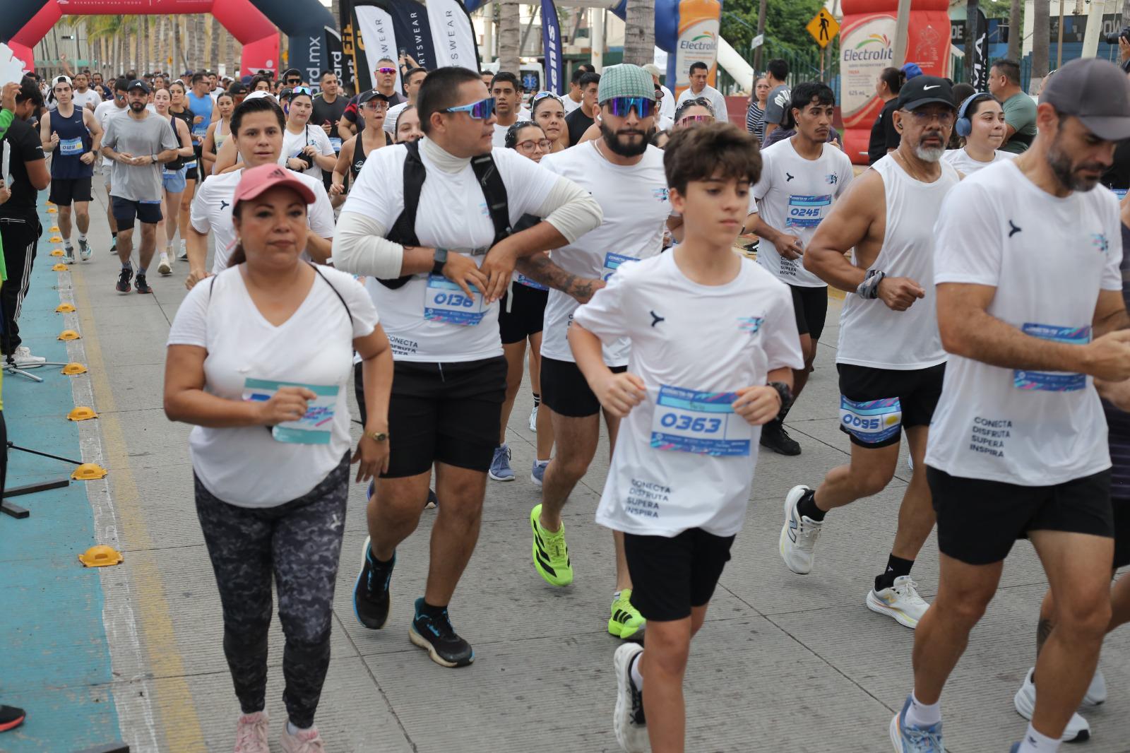 $!Hermanos Labrador dominan el asfalto en Carrera Conecta=te