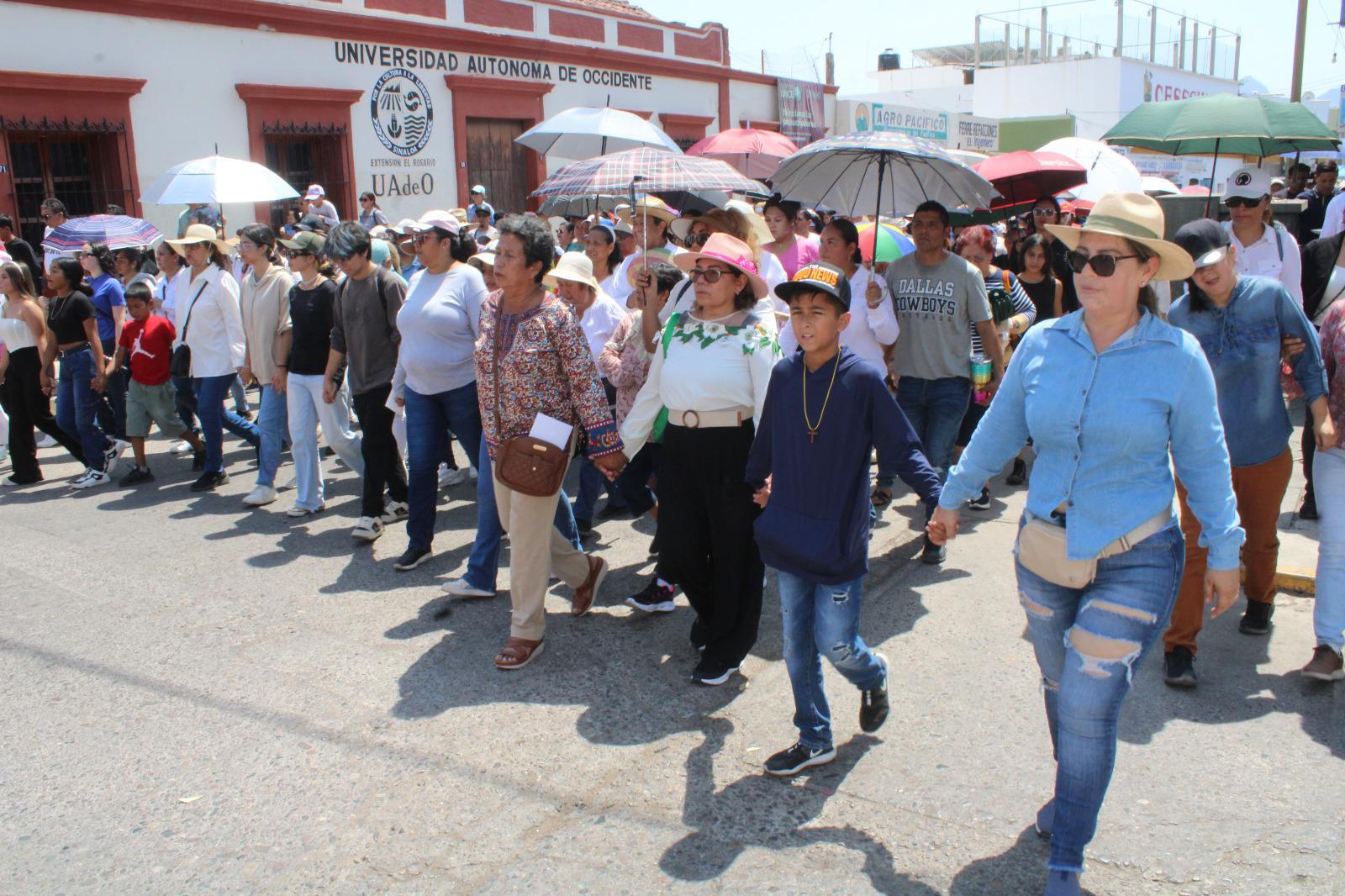 $!Reviven la pasión de Cristo en el ya tradicional Viacrucis viviente, en El Rosario