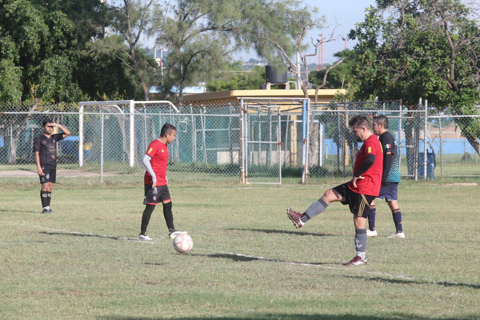 $!Deportivo Christian Muñoz gana juego pendiente en Torneo de la Salud
