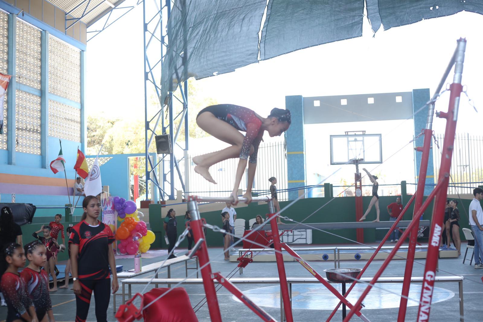 $!Brillante cierre de la Copa Estatal de Gimnasia Artística en Mazatlán con actuaciones destacadas