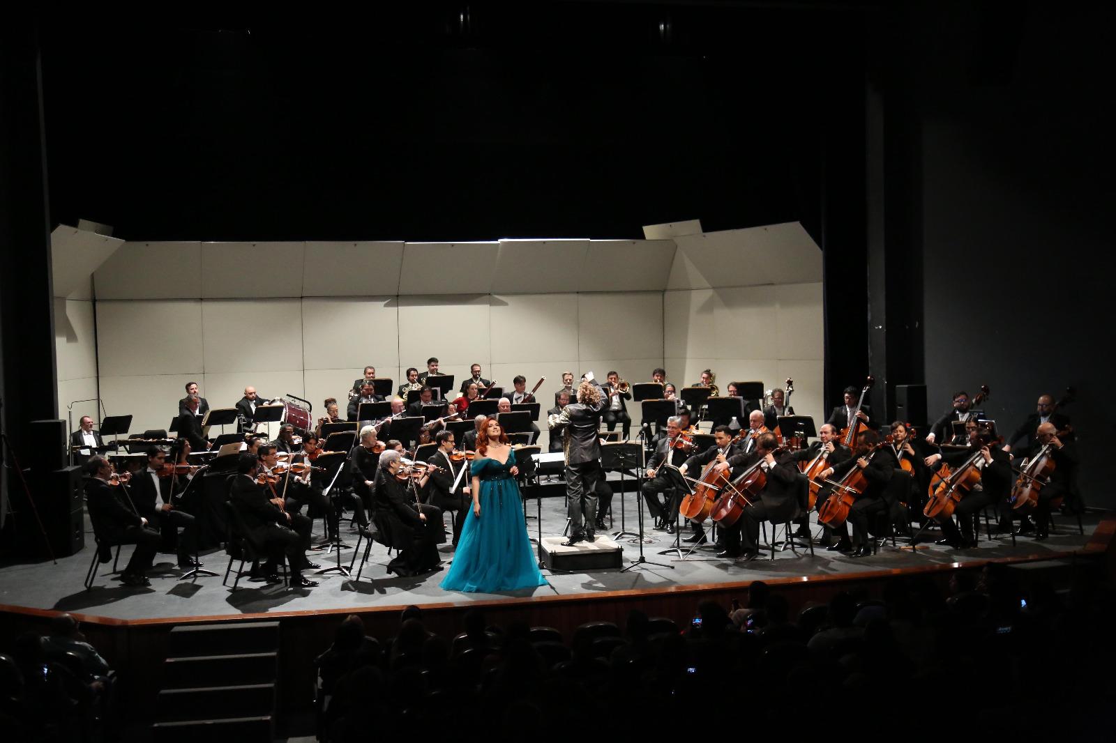 $!El concierto se llevó a cabo en el Teatro Pablo de Villavicencio.