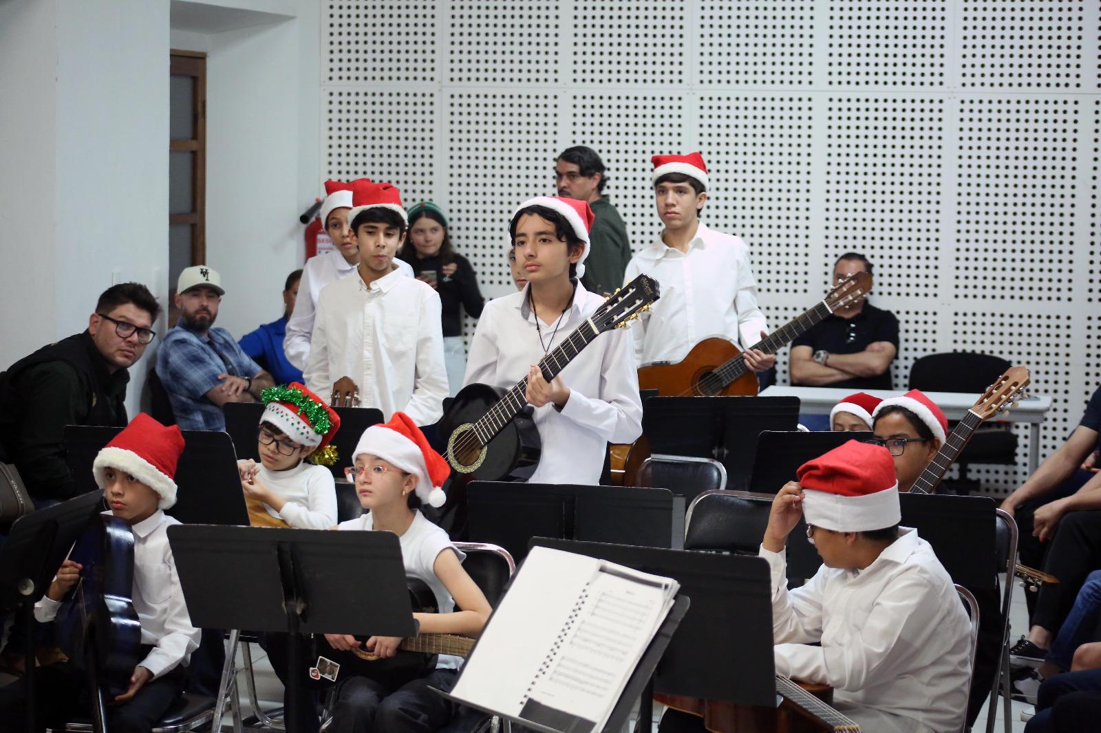 $!Los alumnos ofrecieron el concierto en el auditorio del Centro Sinaloa de las Artes Centenario.