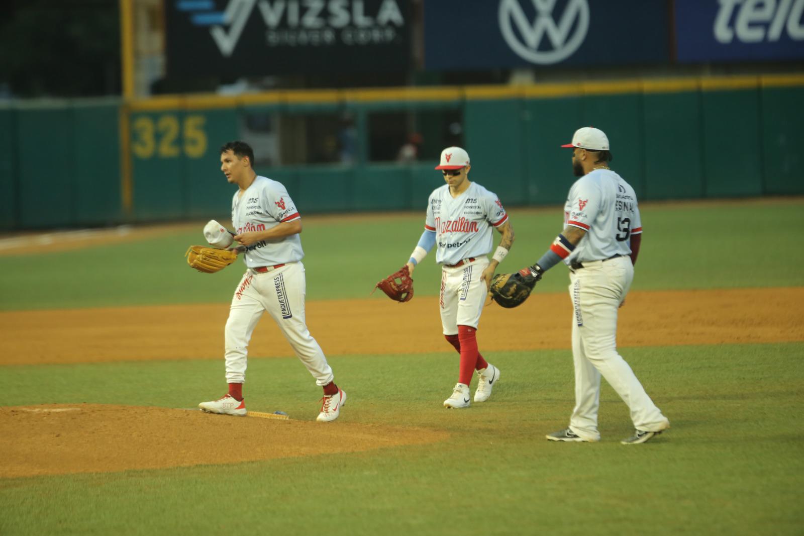 $!Venados sufre paliza en casa ante Cañeros