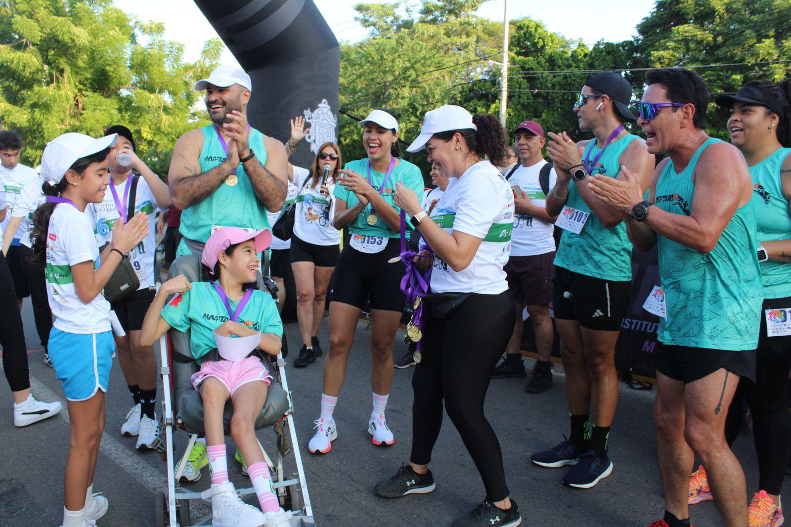 $!Tiznado y Jara ganan Caminata por el Día Internacional de la Parálisis Cerebral
