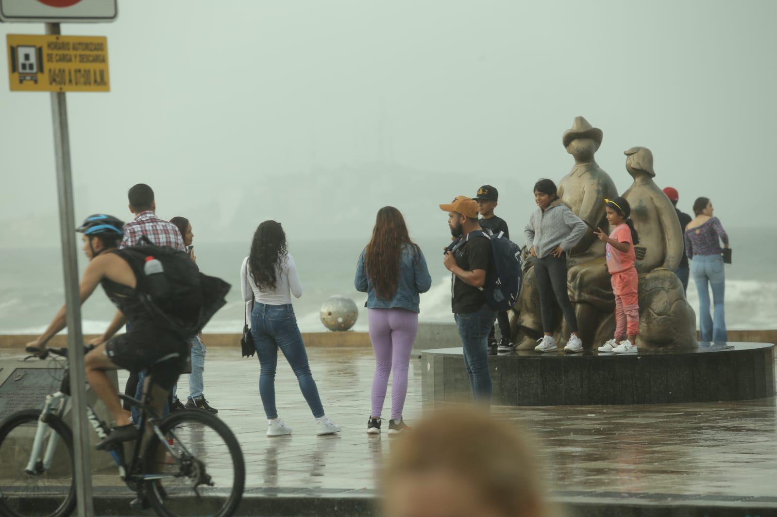 $!Alerta PC por lluvias fuertes para la noche del sábado y mañana del domingo en Mazatlán